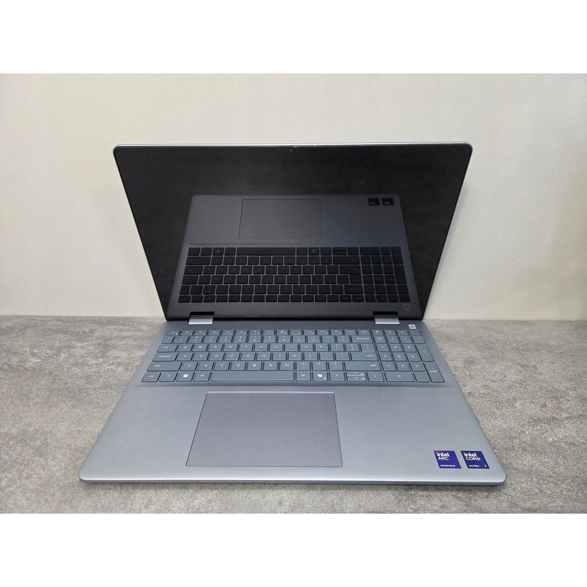 Laptop Dell 16 Plus 2 in 1, Intel Core Ultra 7, 16GB RAM, 1TB SSD, FHD+, 16"