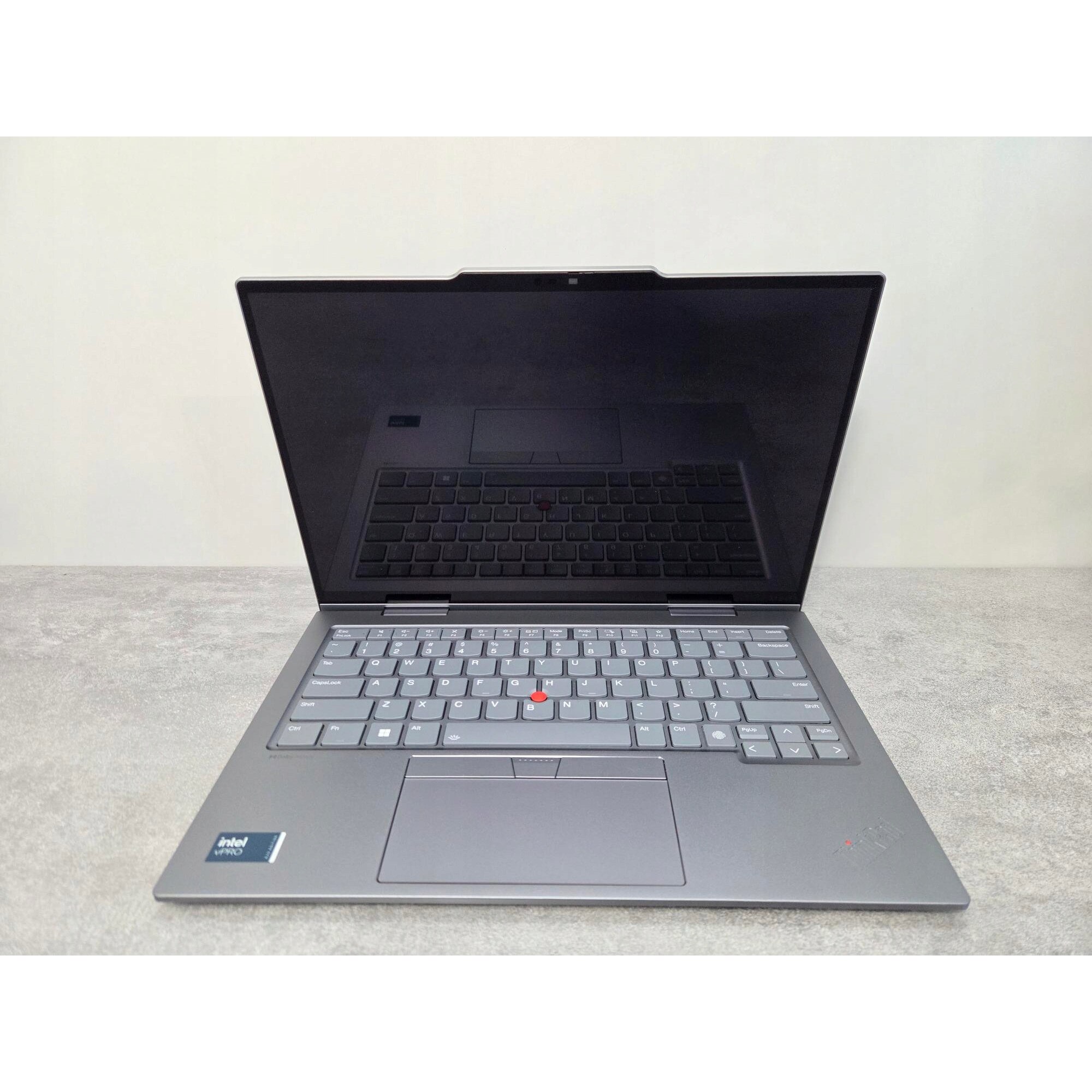Laptop Lenovo ThinkPad X1 Gen 9, procesor Intel Core Ultra 5 135U, 16GB RAM, 512GB SSD, 14" WUXGA, touchscreen, Windows 11 Professional