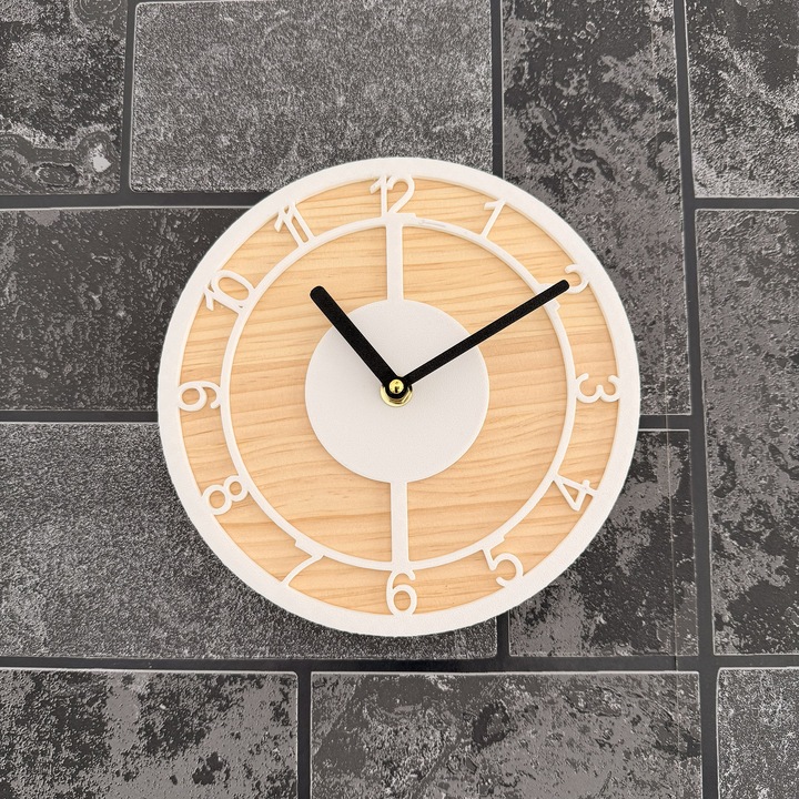 Ceas decorativ de perete, Mecanism SILENTIOS, DECORADI®, Diametru 21 cm, Afisare cu cifre arabe, Cadran din LEMN NATURAL, Eco-friendly, Alb, Design Modern, Negru, Printat 3D din PLA ECO(plastic biodegradabil)