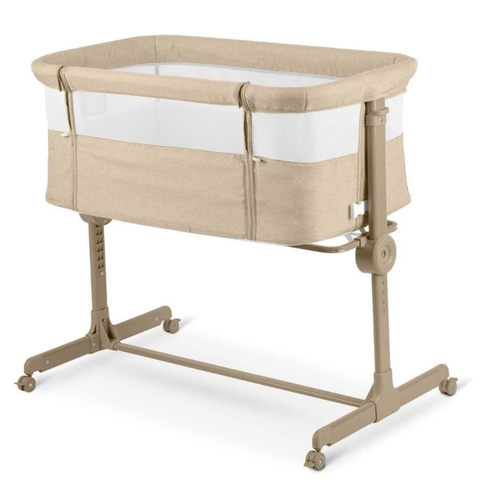 Patut bebelusi Dacenergy©, material detasabil, pliabil, 4 roti cu frana, sarcina maxima 9 kg, intrare laterala detasabila, reglare pe 7 niveluri, saltea cu husa detasabila, crem