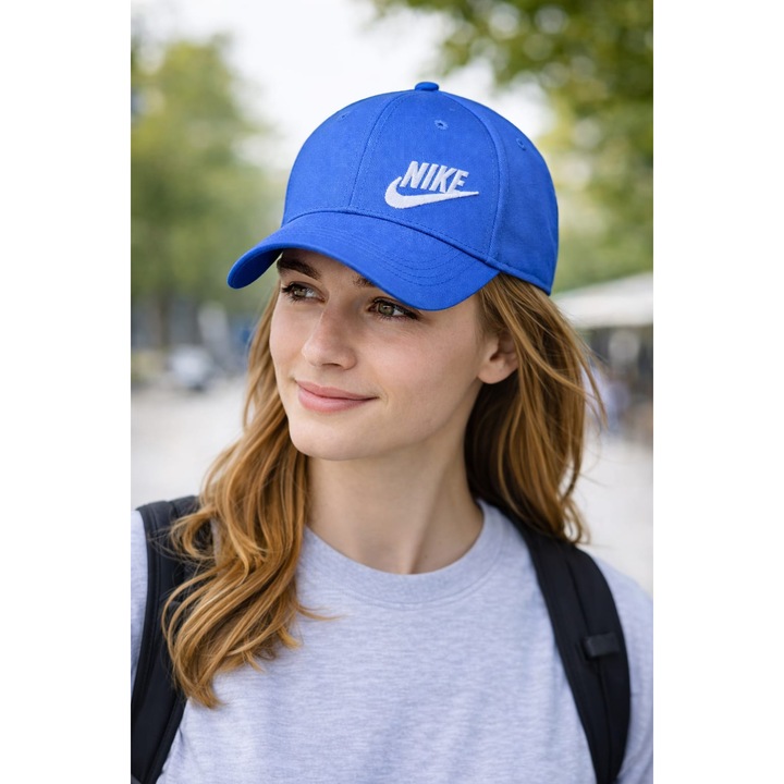 Sapca unisex, Cozoroc cusut si usor curbat, Banda absorbanta a transpiratiei, Reglabila prin catarama reglabila metalica