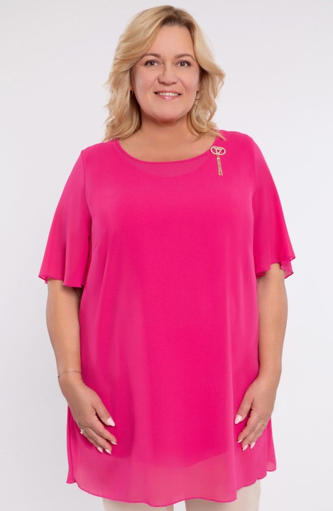 Розова туника с брошка