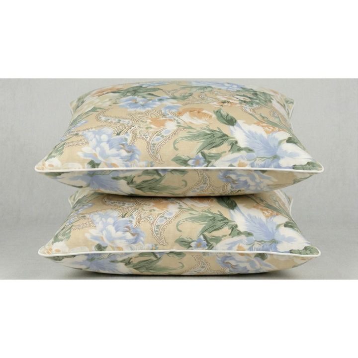 Set 2 perne puf si pana de gasca, 50 x 60 cm, Flori Albastre