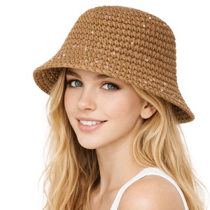 Caciuli si palarii dama