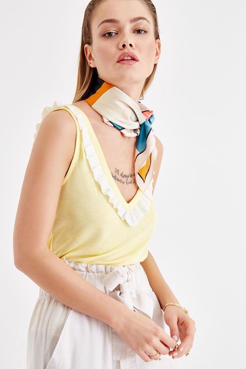 OXXO, Top cu decolteu in V si garnitura cu volane, Galben deschis