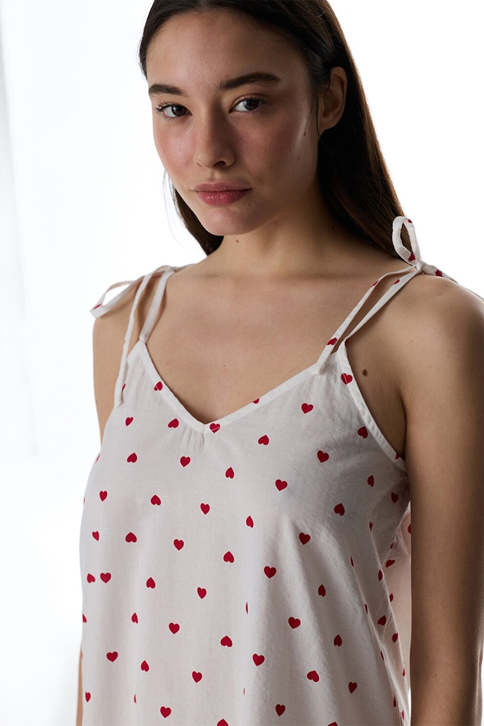 Model Cu Inimi Penti, Camasa de noapte cu terminatie cu volane si model cu inimi, Rosu ...