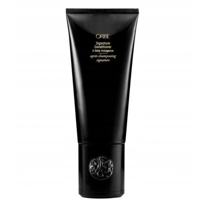 Oribe Signature Daily Repair and Moisturizing hajkondicionáló, 200 ml, minden hajtípusra, minden hajszínre, öblítendő, parabénmentes, UV-védelemmel, makadámdió olajjal, licsi gyümölcskivonattal, gyümölcskivonattal