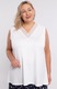 Top ecru cu dantela