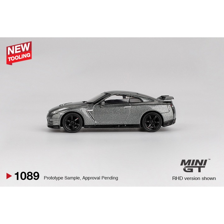 Autómodell, Nissan Gtr (R35) Crs Version Dark Metal Gray 2013 1:64 Mini GT MGT01089-R