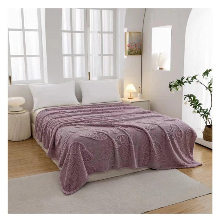 Patura Cocolino cu Fluturi – Caldura Pufoasa si Eleganta in Dormitor FL02