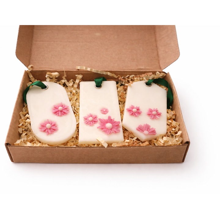 Set odorizante dulap, haine, handmade din ceara de soia parfumata, 3 bucati, Cotton Clean, Iasomie si Vanilie, decor floral