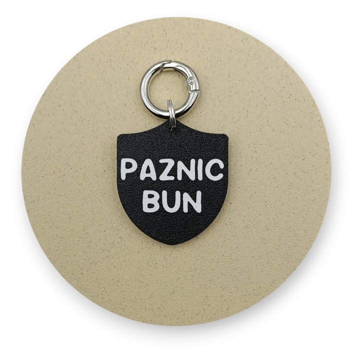 Medalion Caini Paznic Bun, Forma Scut, 35x40 mm, PLA Bioplastic, Printat 3D, Negru, Alb