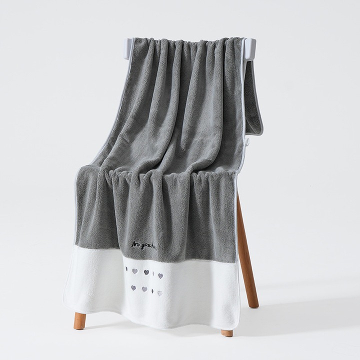 Set Prosoape cu Broderie Inima, Cotton Market, Microfibra, Alb cu Broderie Rosie, 50x100 cm si 70x140 cm