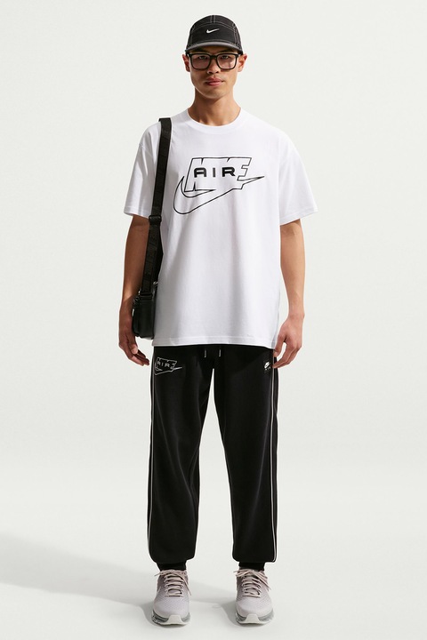 Nike, Tricou lejer cu imprimeu logo pe piept, Alb/Negru