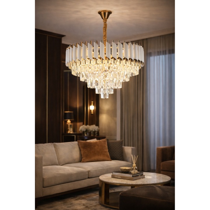 Candelabru Elegant Auriu cu Accente Albe si Cristale - Tarelos