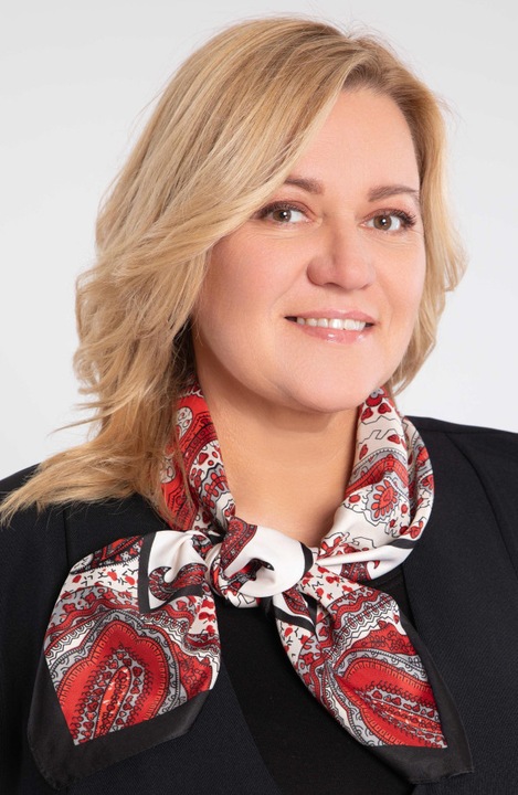 Шал с червени шарки UNI