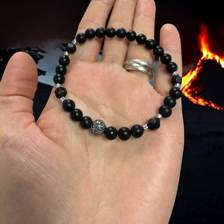 Bratara elastica barbati Elmer din onix mat si accesorii din inox