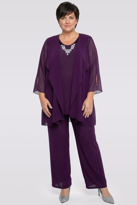 Compleu prune cu colier