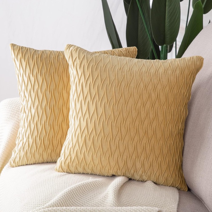 Set 2 huse perne decorative MADIZZ, catifea super soft, textura premium, 55 x 55 cm, patrate, culoare Auriu