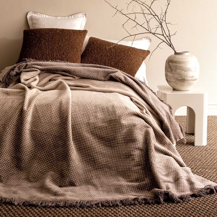 Patura Darymex bumbac-acril 150x200cm maro-bej cu franjuri, model geometric