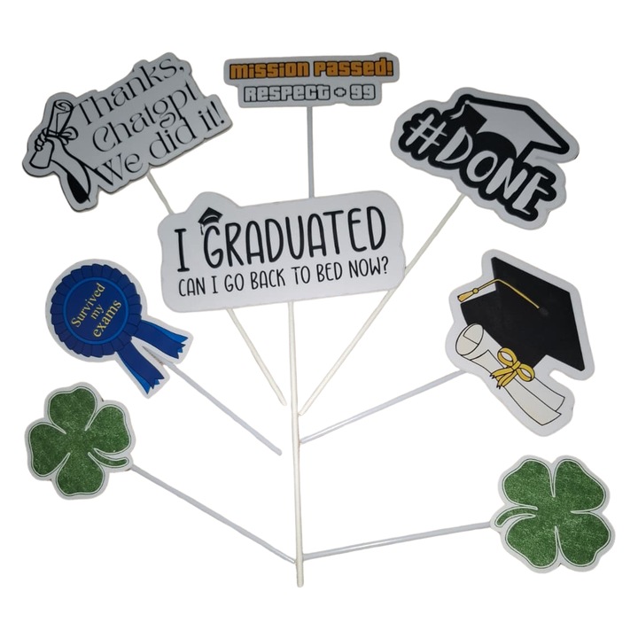 Декорация за торта от картон, тема абитуриентски бал, годишнина - 8 броя