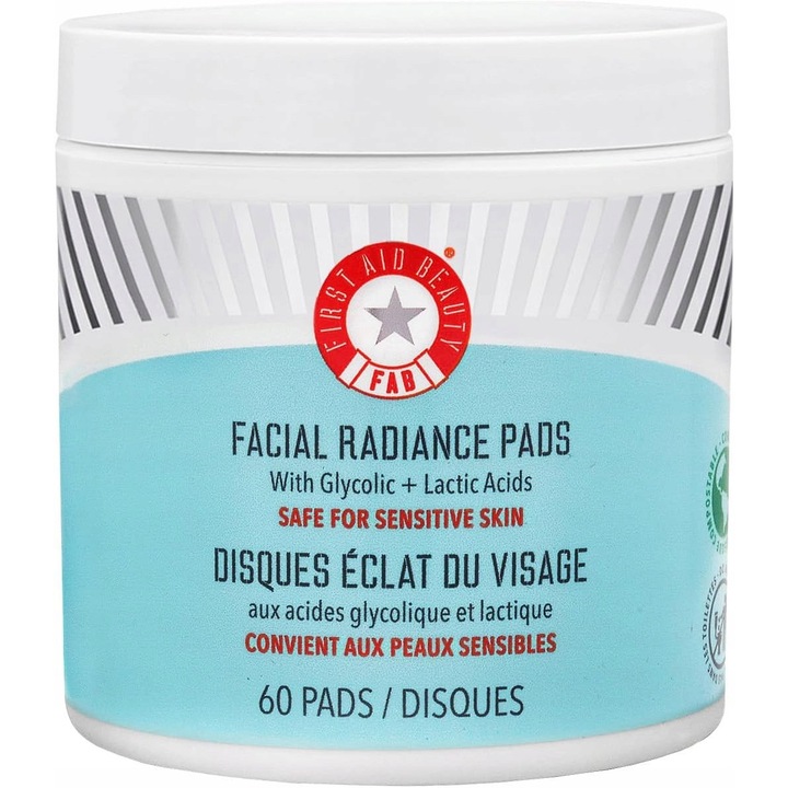 Servetele demachiante First Aid Beauty, 60 buc, exfoliere delicata, compozitie ecologica