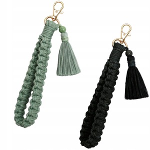 Caciuli si palarii dama