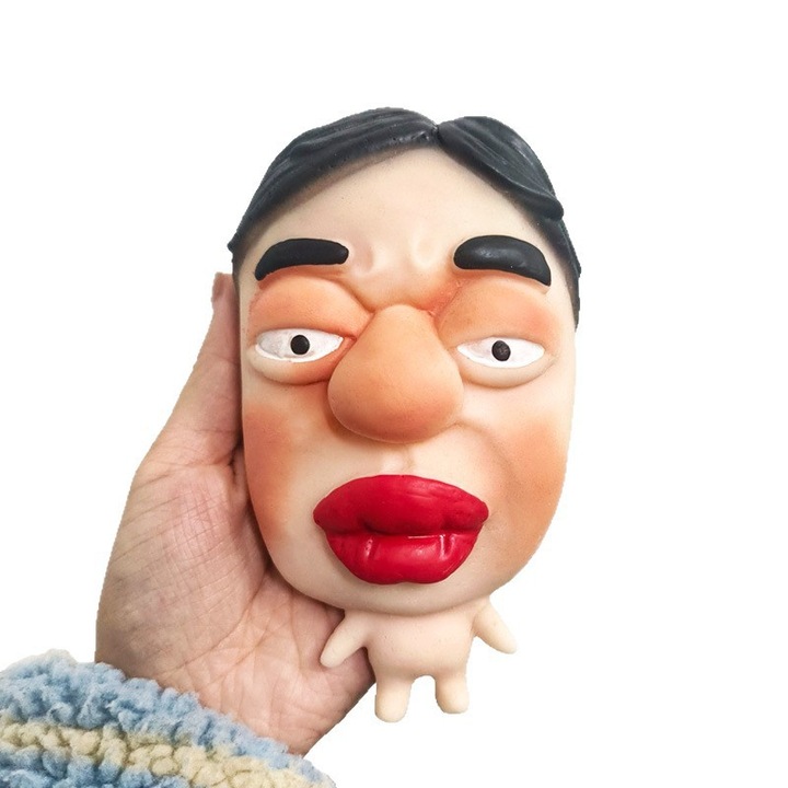 Papusa masca jucarie de decomprimare, design dragut, 16x9cm, buze rosii stralucitoare