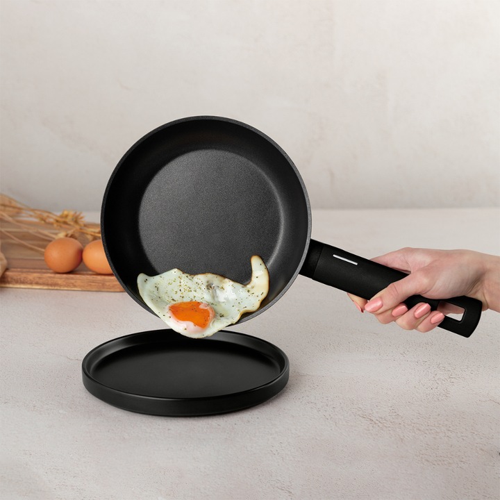 Tigaie 20cm BerlingerHaus Matte Black, aluminiu forjat, titan, negru mat