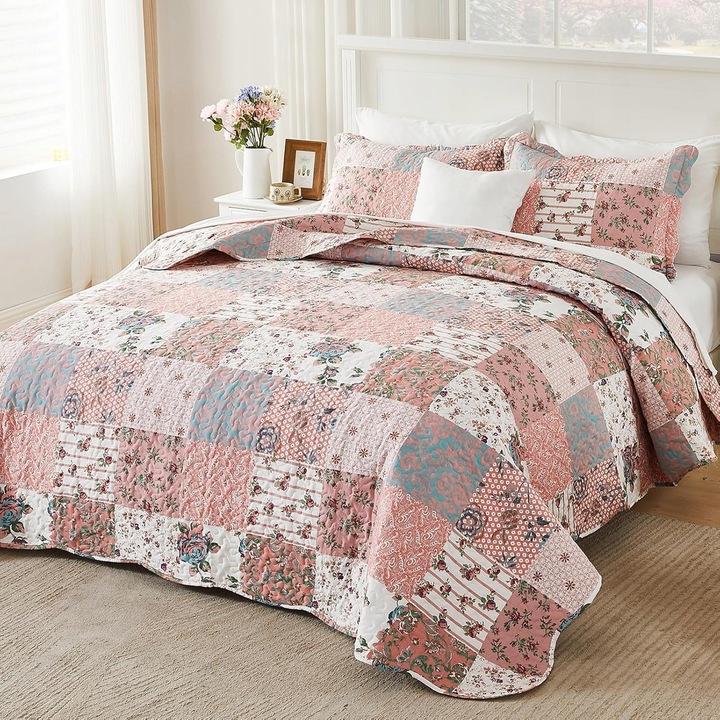 Set cuvertura roz cu flori, 220x230cm, 2 fete de perna 50x75cm