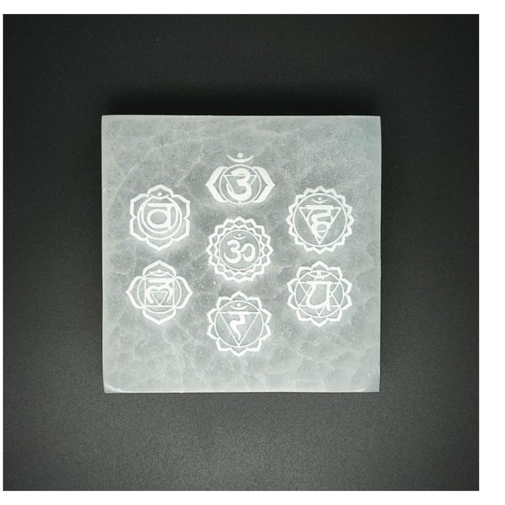 Szelenit négyzet csakra 9-10cm