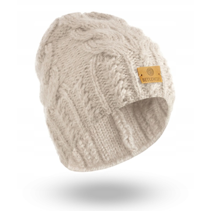 Дамска шапка Betlewski BCD-W2, кремава, зимна