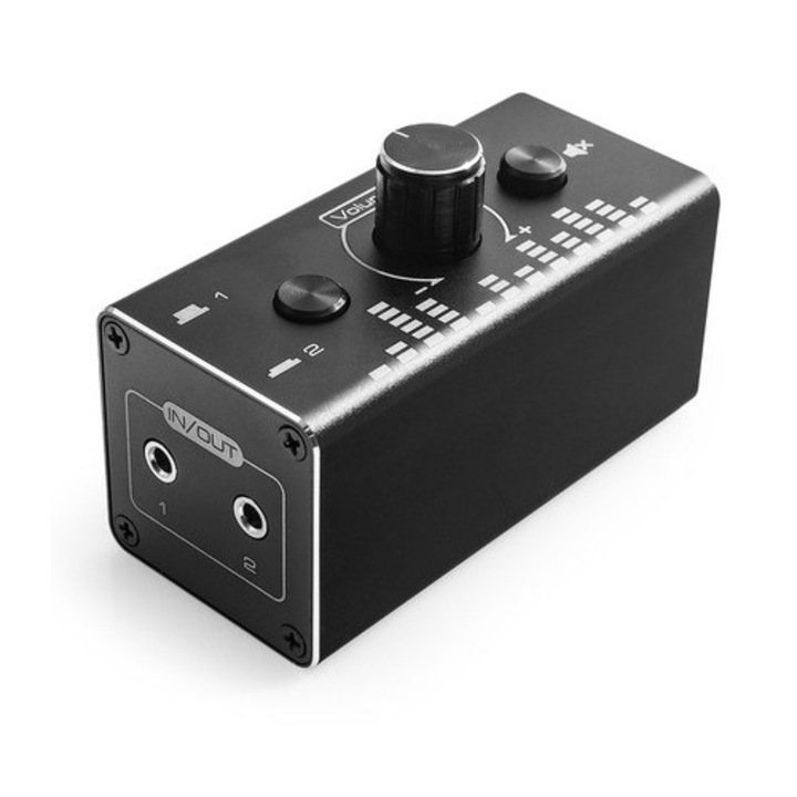 SPACETRONIK 2-портов аудио превключвател, AUX 3,5 мм, регулируем звук, алуминий