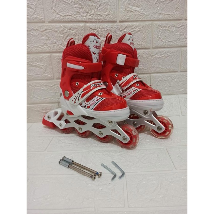 Set role cu lumini, casca, genunchiere si cotiere fete si baieti