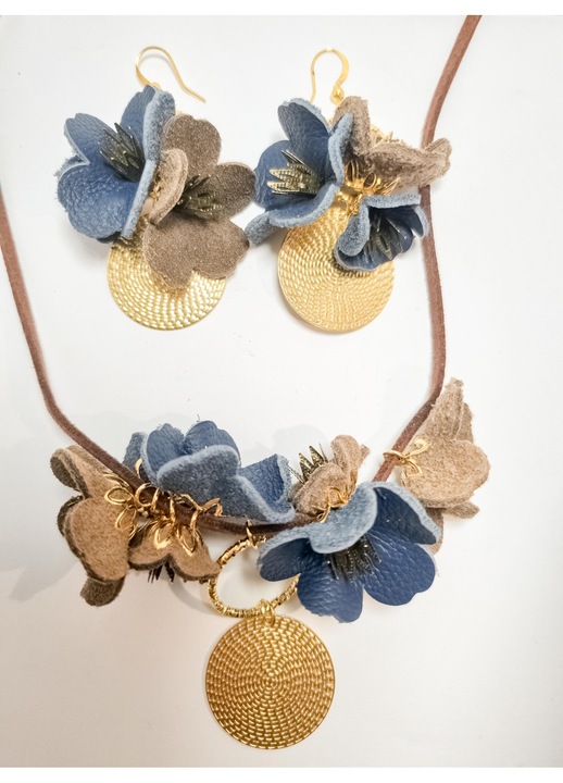 Set cercei din piele naturala handmade, unicat, tip FLORI cu pandant