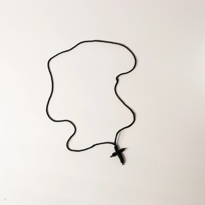 Colier cu Cruce Impletita din Snur Negru – Simbol al Credintei si Protectiei Divine, Ierusalim