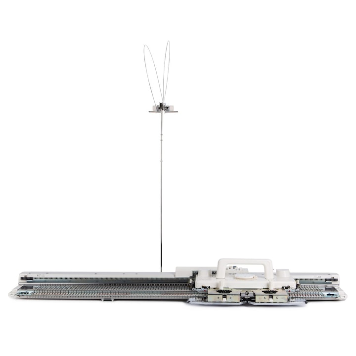 Masina de tricotat 100 de ace, distanta de 9 mm intre ace, 5 carduri perforate incluse, SK155 Silver Reed