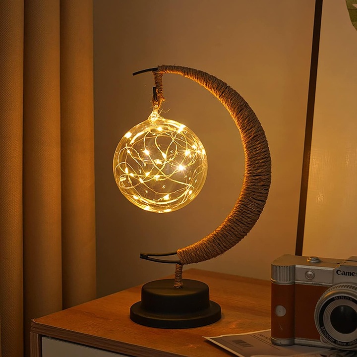 Lampa decorativa cu design luna, lumina calda