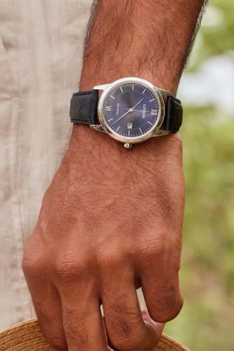 Citizen, Analóg karóra bőrszíjjal, Fekete