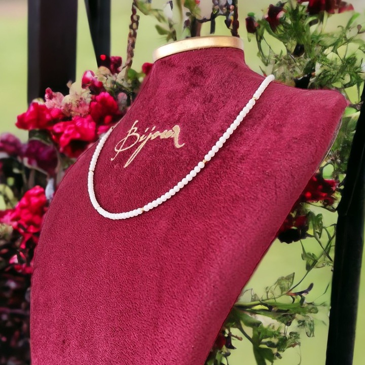 Colier Cocker Kalista cu margele de Coral alb si Argint 925 placat cu Aur