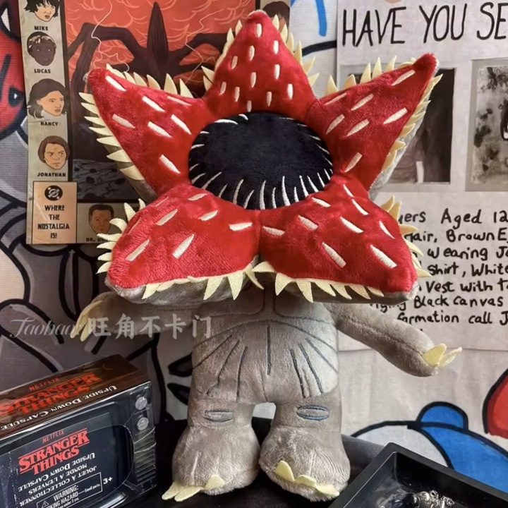 Plusz, Demogorgon, 33CM, rosu, set de jucarii de plus