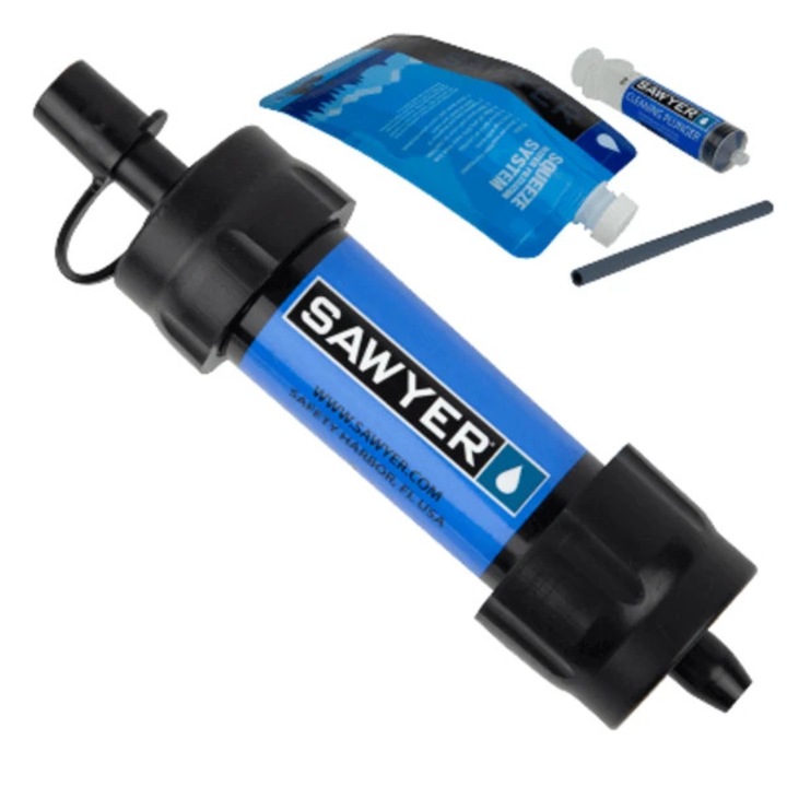 Sistem de filtrare apa Sawyer MINI, 0.1 Micron, 378541 litri, set cu punga reutilizabila 473 ml si pai de baut, albastru