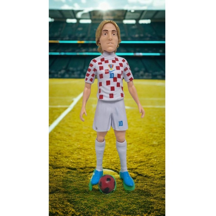 Figurina Fotbal Luka Modric 20 cm, Jucator Croatia, Model Detaliat cu Minge si Suport, Cadou pentru Copii