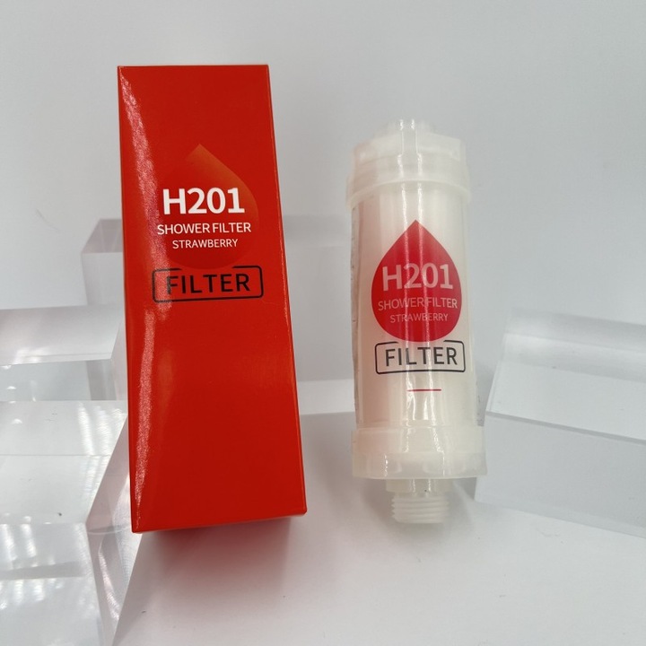 Filtru de dus cu aroma de capsuni, purificator de apa cu vitamina C, revitalizare a pielii si parului