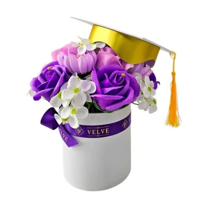 Aranjament floral pentru absolvire Lavender Pink cu trandafiri din sapun, in cutie rotunda, Velve