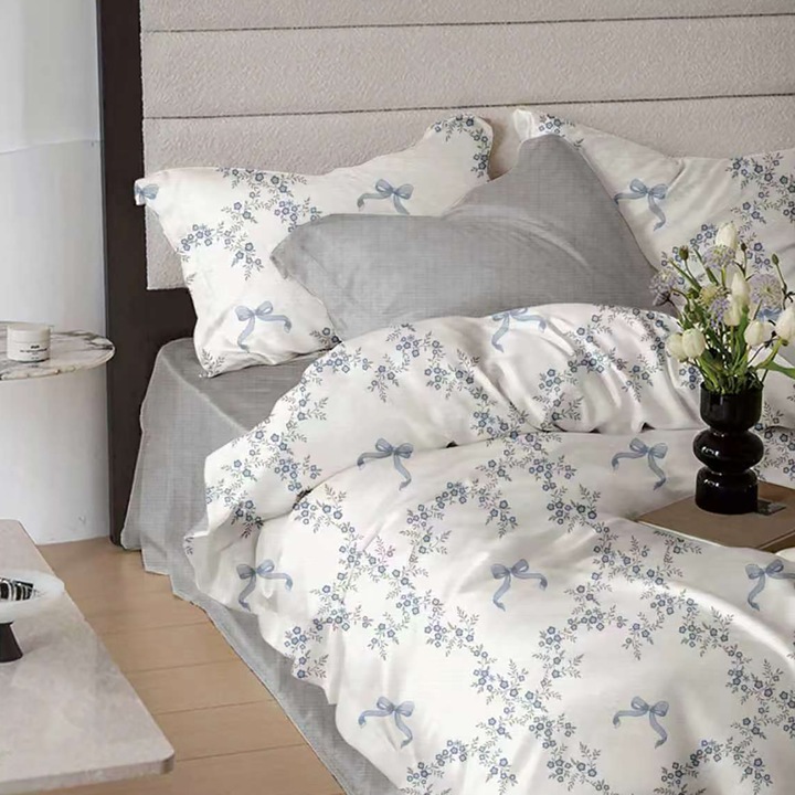 Lenjerie pat dublu Finet Bumbac 6 piese cu husa saltea 160x200 sau 180x200 cm, pilota 200x230 cm, 2 fete perna 50x70 si 70x70 cm, Albastru / Gri Deschis, Ralex Pucioasa