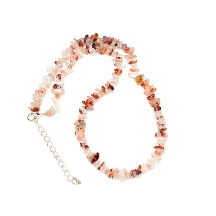Colier cu fragmente de cuarț hematoit roșu și închizătoare