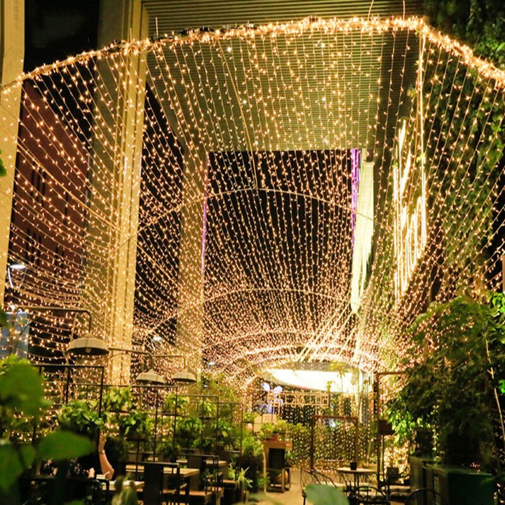 Ghirlande LED 100M, 800 becuri, alb cald, set decorativ pentru exterior si interior