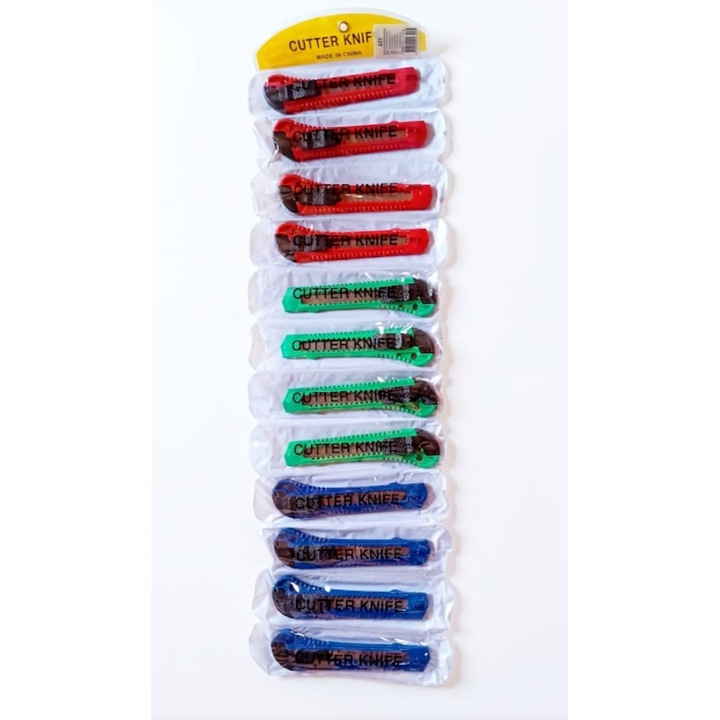 Set 12 cuttere utilizare, culori variate, 4x15cm