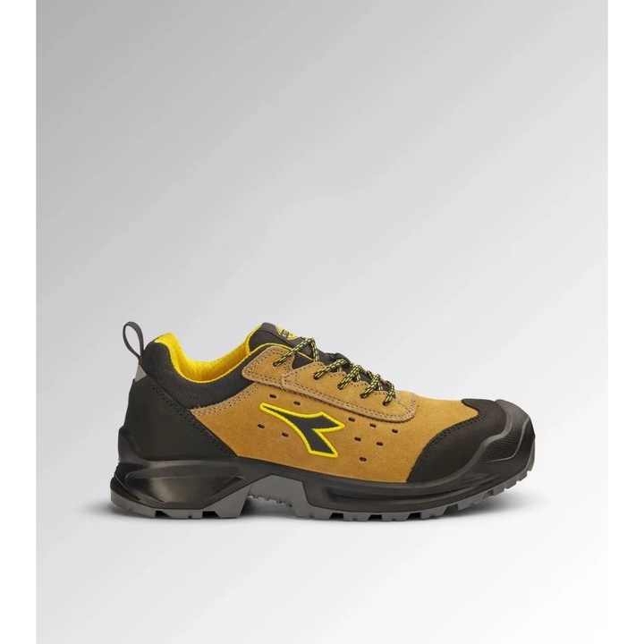 Pantofi de protectie S1P SRC, Diadora COUNTRY LOW, bombeu compozit, material respirabil, culoare maro inchis, marimea 44